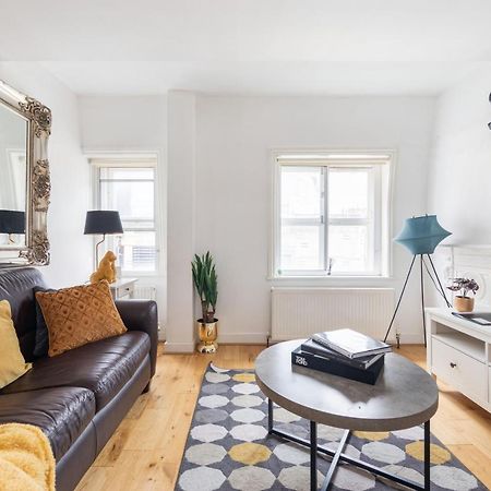 Spacious 1 Bed Oxford Street Apartment - Sleeps 4 London Eksteriør billede