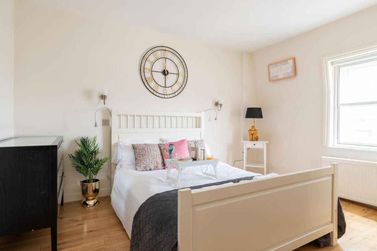 Spacious 1 Bed Oxford Street Apartment - Sleeps 4 London Eksteriør billede